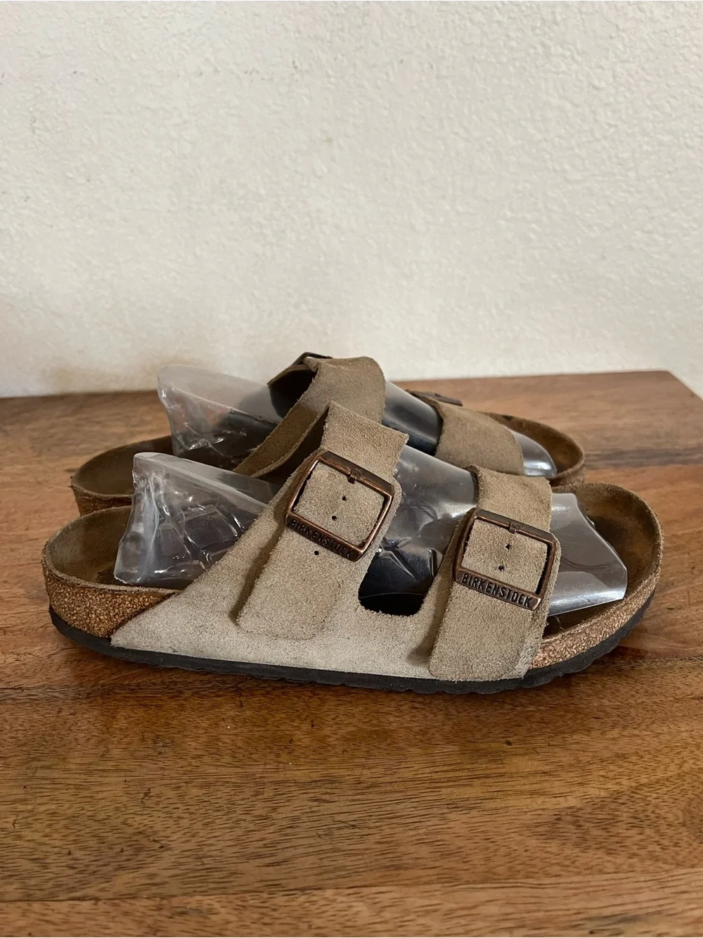 Birkenstock Arizona Tan Suede Sandals Size 40 M US 7-7.5 WUS 9 to 9.5